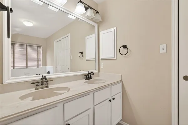 $2,450 | 23035 Canal Road, Richmond, TX 77406