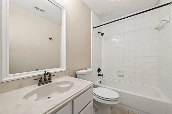 $2,450 | 23035 Canal Road, Richmond, TX 77406