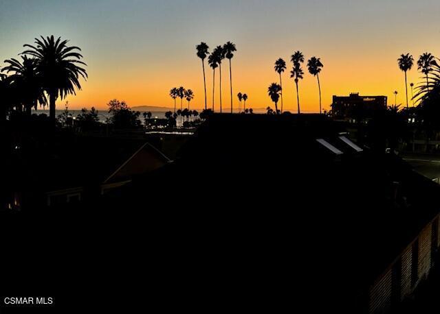 828 East Thompson Boulevard, Unit D Ventura, CA 93001 - Photo 22 of 24 a view of a city