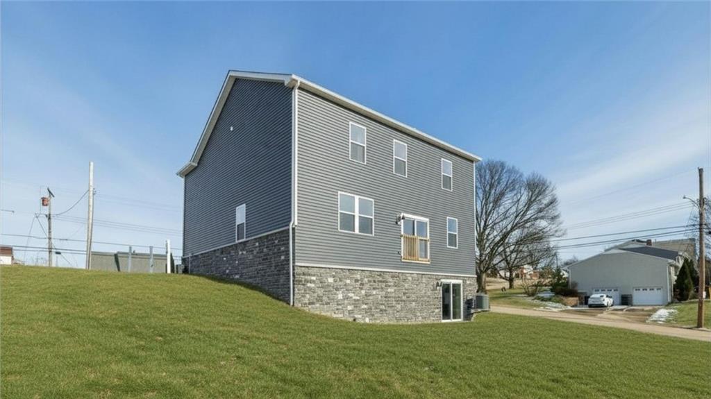1036 Lindsay Road Carnegie, PA 15106 - Photo 35 of 41