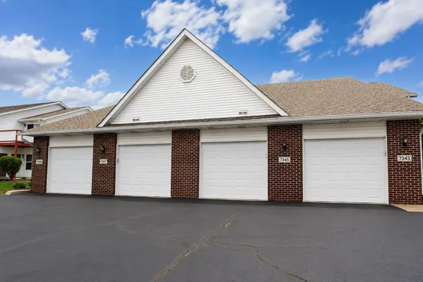 $189,900 | 7343 Wallingford Way, Unit 7343, Rockford, IL 61107