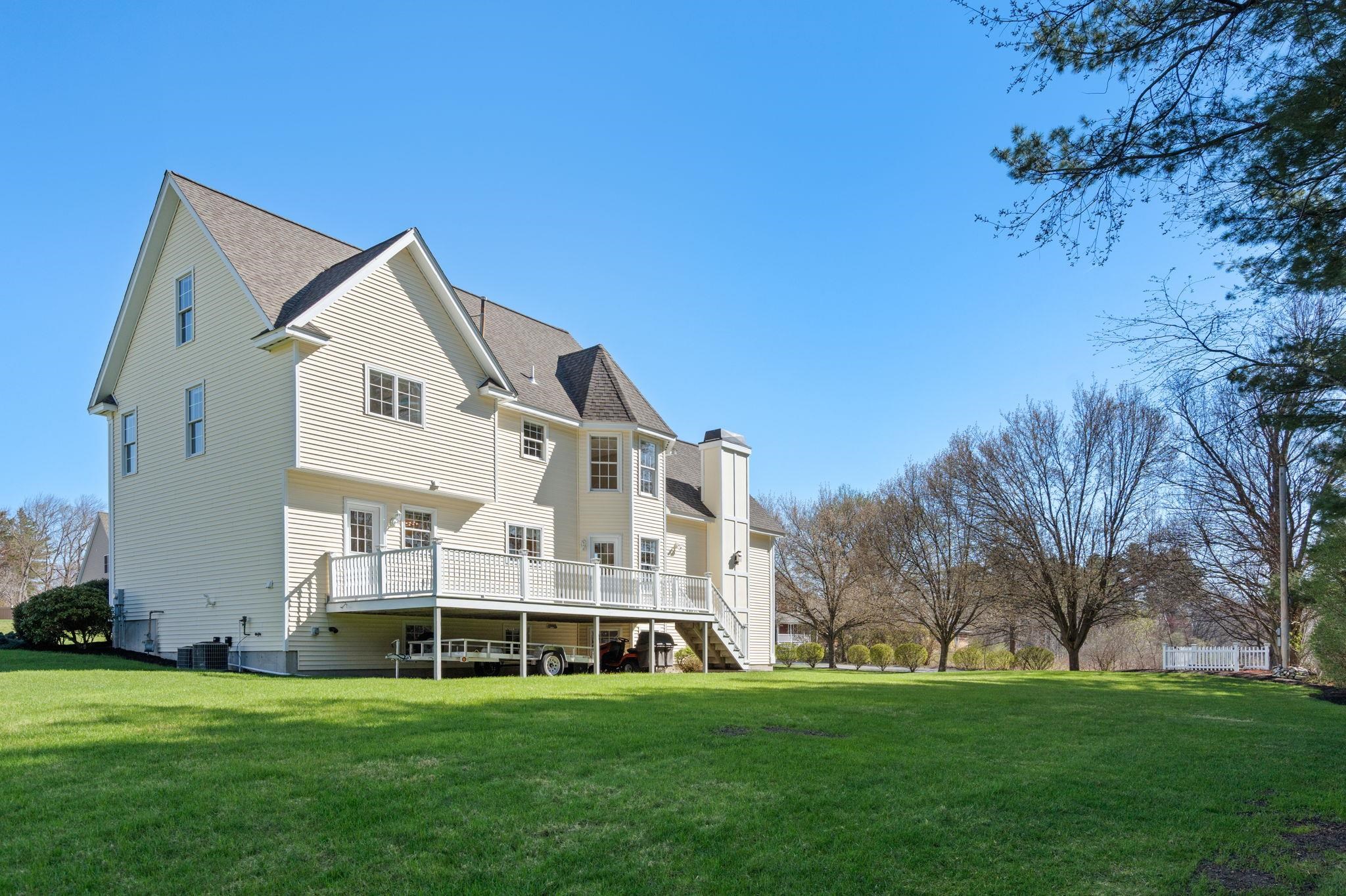 1 Silver Brook Road Salem, NH 03079 - Photo 4 of 45 Gallery Image 4