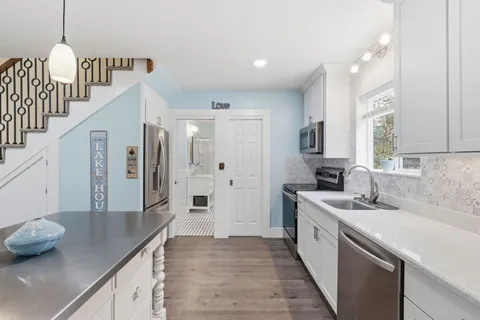 $699,000 | 34 Mountain View Drive, Moultonborough, NH 03254