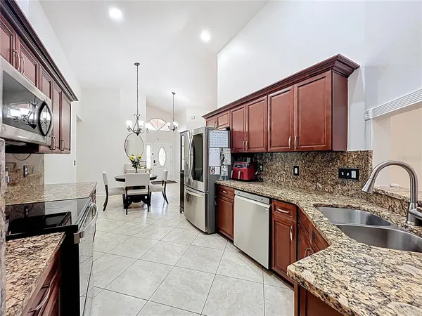 $375,000 | 1243 Whispering Winds Court, Apopka, FL 32703