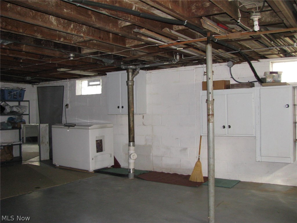 5651 Wellington Road Cleveland, OH 44124 - Photo 30 of 33