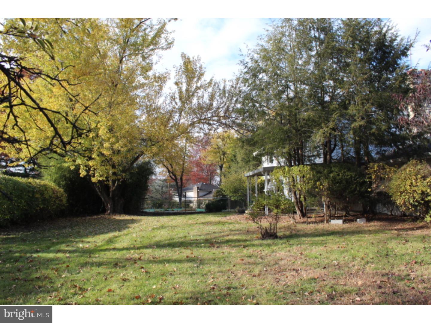 982 Kenny Road Pottstown, PA 19464 - Photo 5 of 20 Back Yard