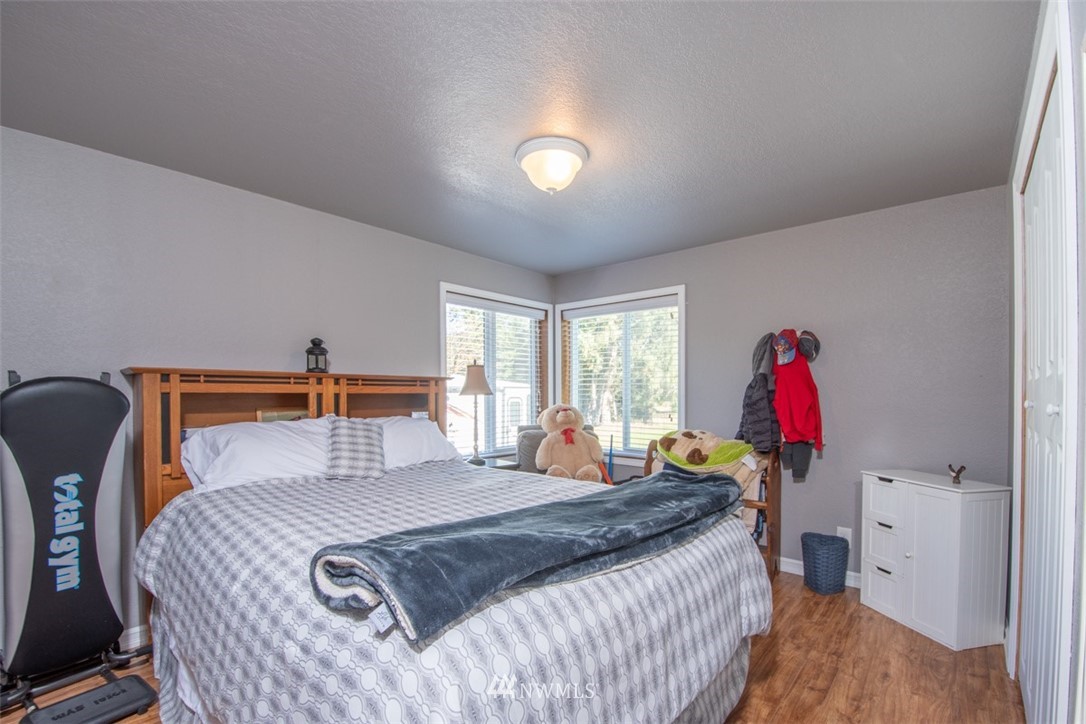 654 Mill Creek Road Raymond, WA 98577 - Photo 12 of 25 Gallery Image 12