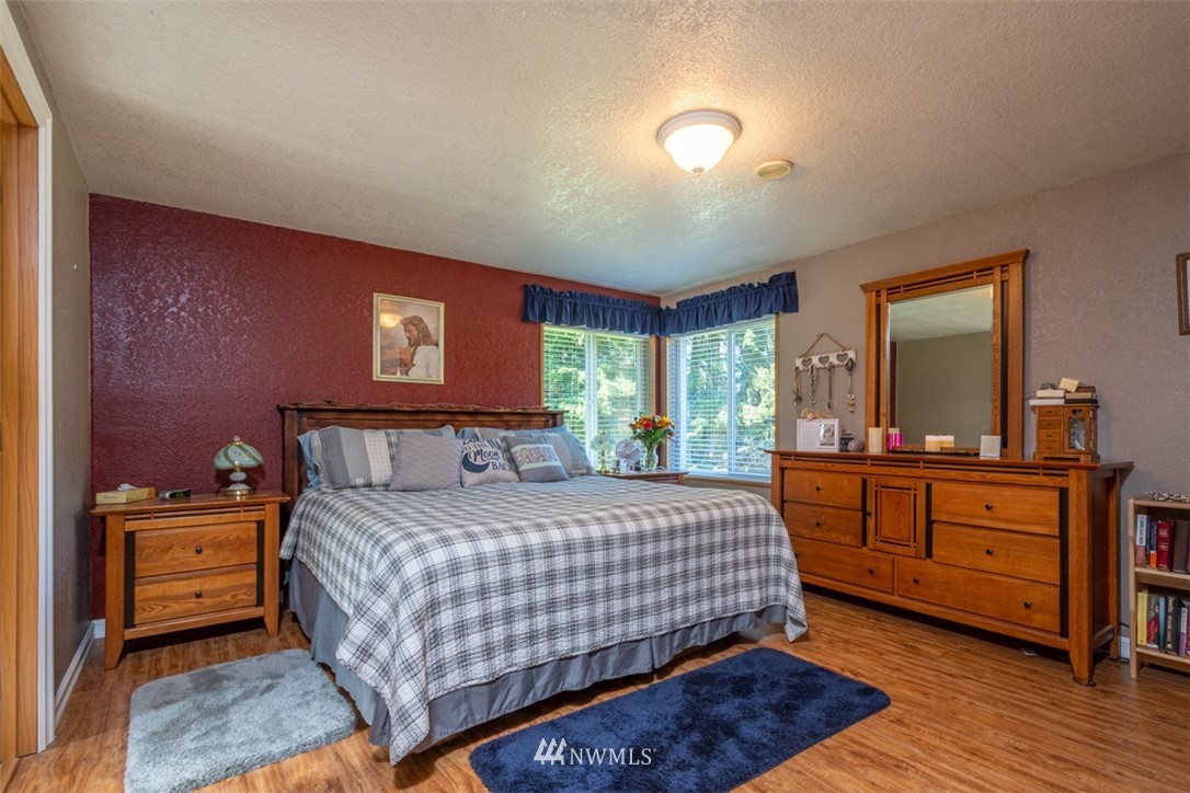 654 Mill Creek Road Raymond, WA 98577 - Photo 9 of 25 Gallery Image 9