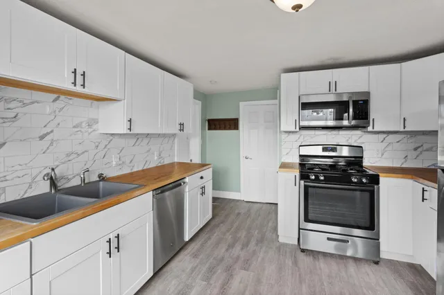 $199,900 | 1207 Desoto Avenue North, Glencoe, MN 55336