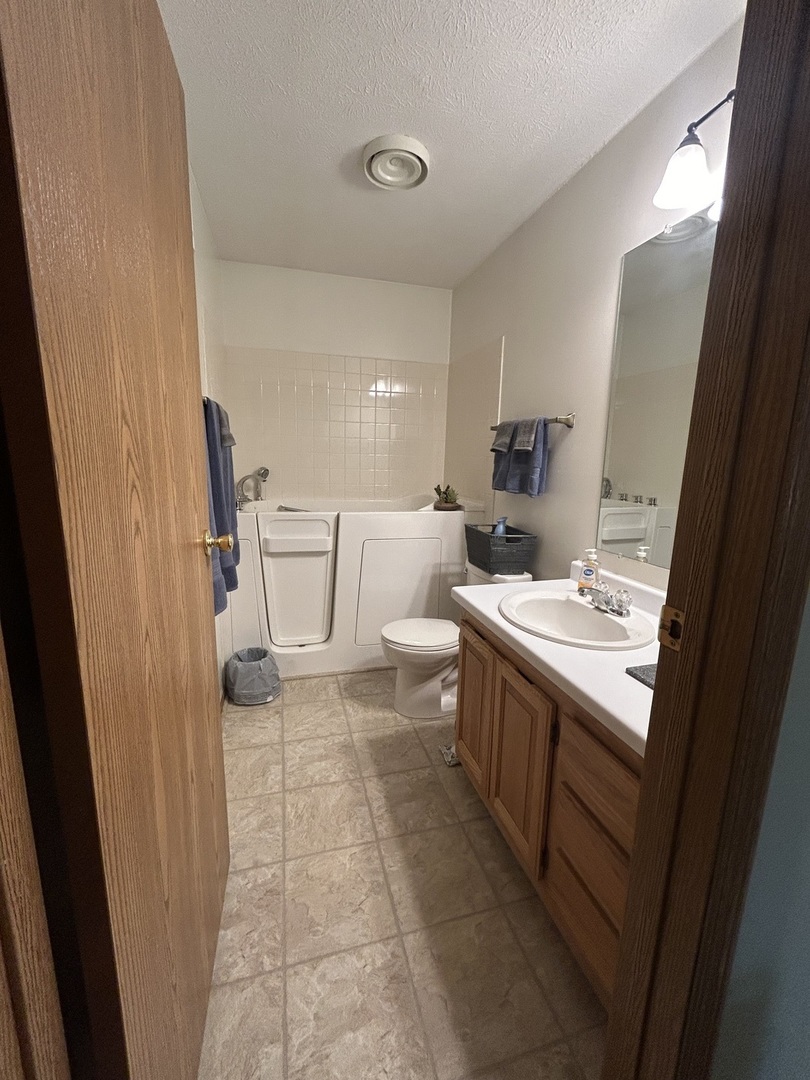 427 South Taylor Street Spring Valley, IL 61362 - Photo 19 of 25