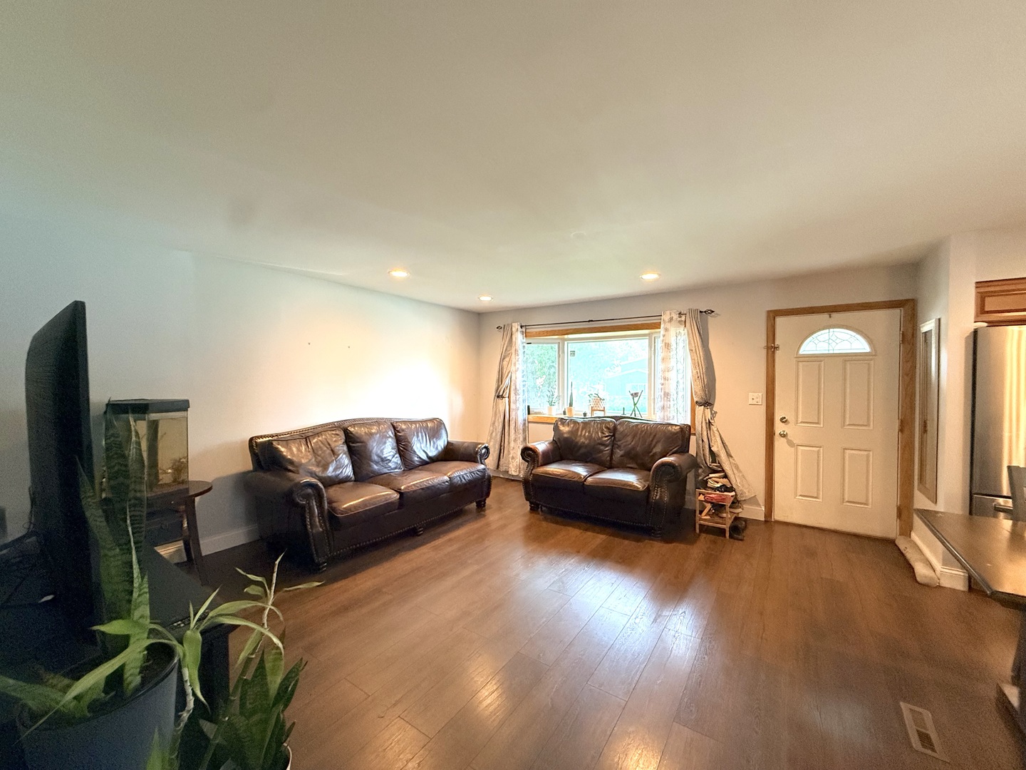 550 South Walnut Street Mundelein, IL 60060 - Photo 5 of 22