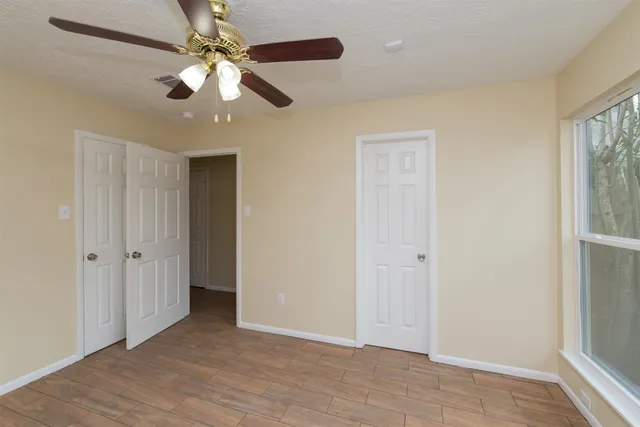 $1,900 | 5046 Spring Forest Drive, Houston, TX 77091