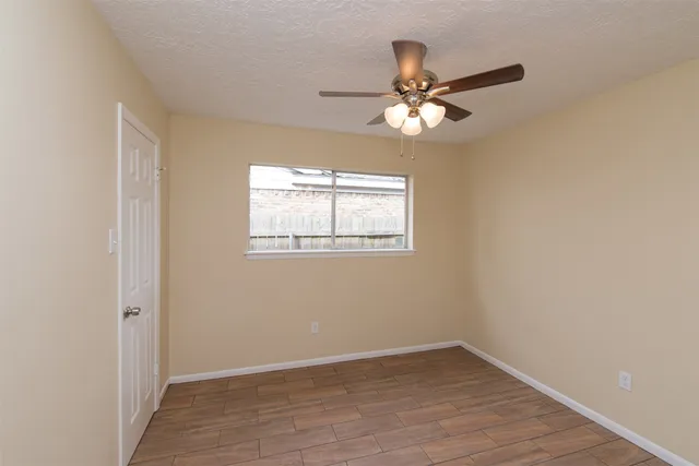 $1,900 | 5046 Spring Forest Drive, Houston, TX 77091