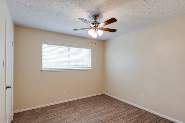 $1,900 | 5046 Spring Forest Drive, Houston, TX 77091