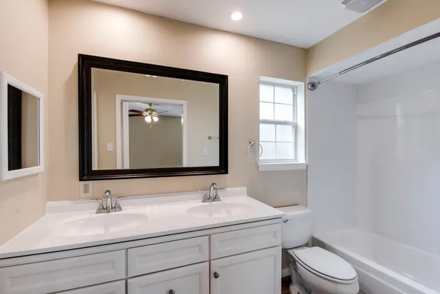 $1,900 | 5046 Spring Forest Drive, Houston, TX 77091