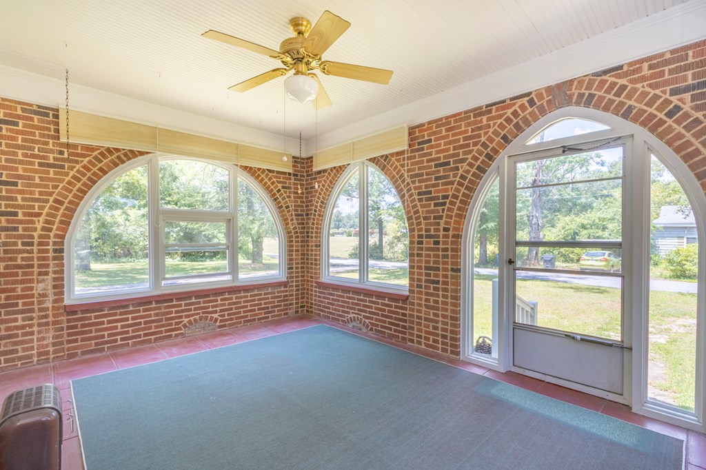 175 Ropp Street Gray Court, SC 29645 - Photo 5 of 74 Gallery Image 5