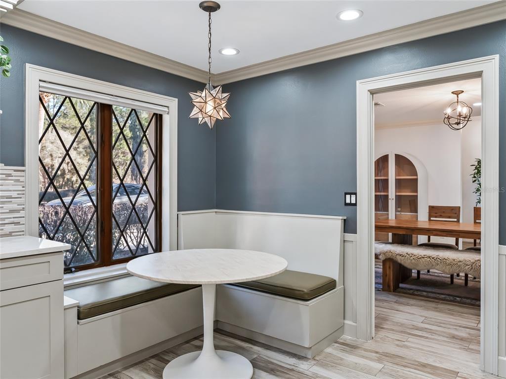 680 Southeast 123rd Street Road Ocala, FL 34480 - Photo 13 of 48 a view of a livingroom with furniture and window