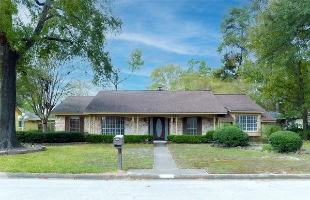 $290,000 | 27225 Lana Lane, Oak Ridge North, TX 77385