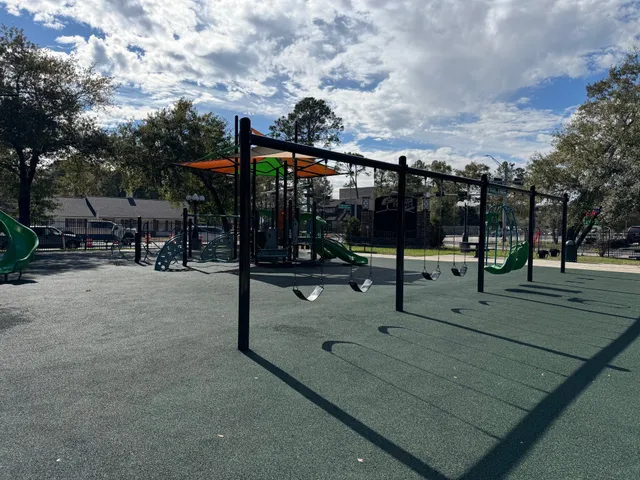 $290,000 | 27225 Lana Lane, Oak Ridge North, TX 77385