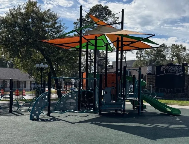 $290,000 | 27225 Lana Lane, Oak Ridge North, TX 77385