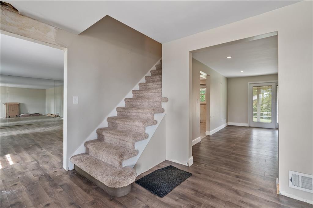 2328 Haymaker Road Monroeville, PA 15146 - Photo 2 of 37 Gallery Image 2