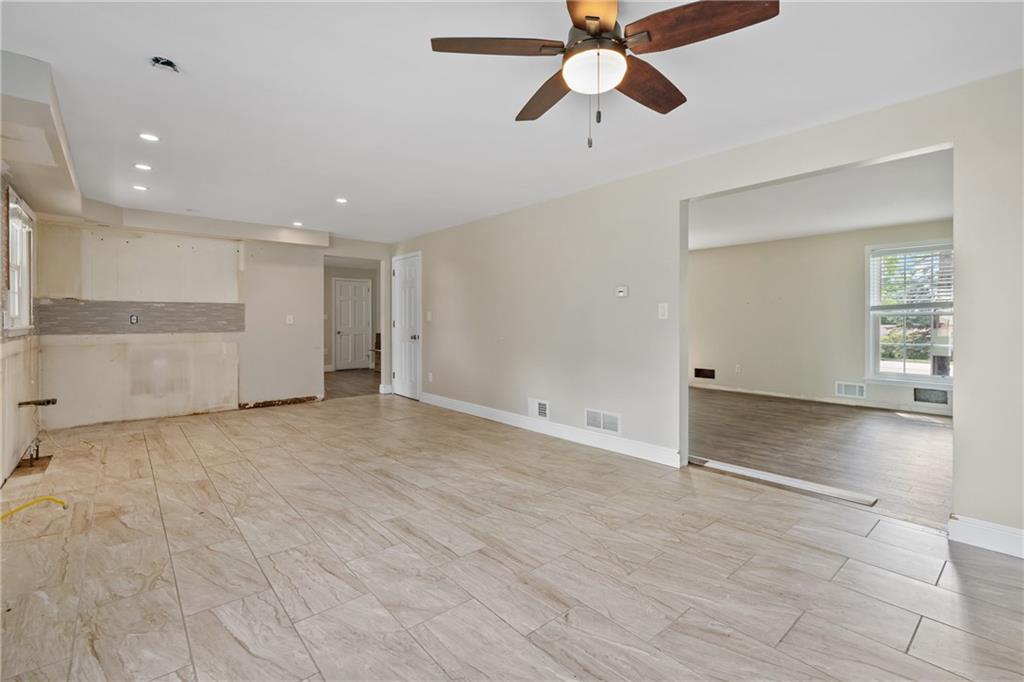 2328 Haymaker Road Monroeville, PA 15146 - Photo 7 of 37 Gallery Image 7