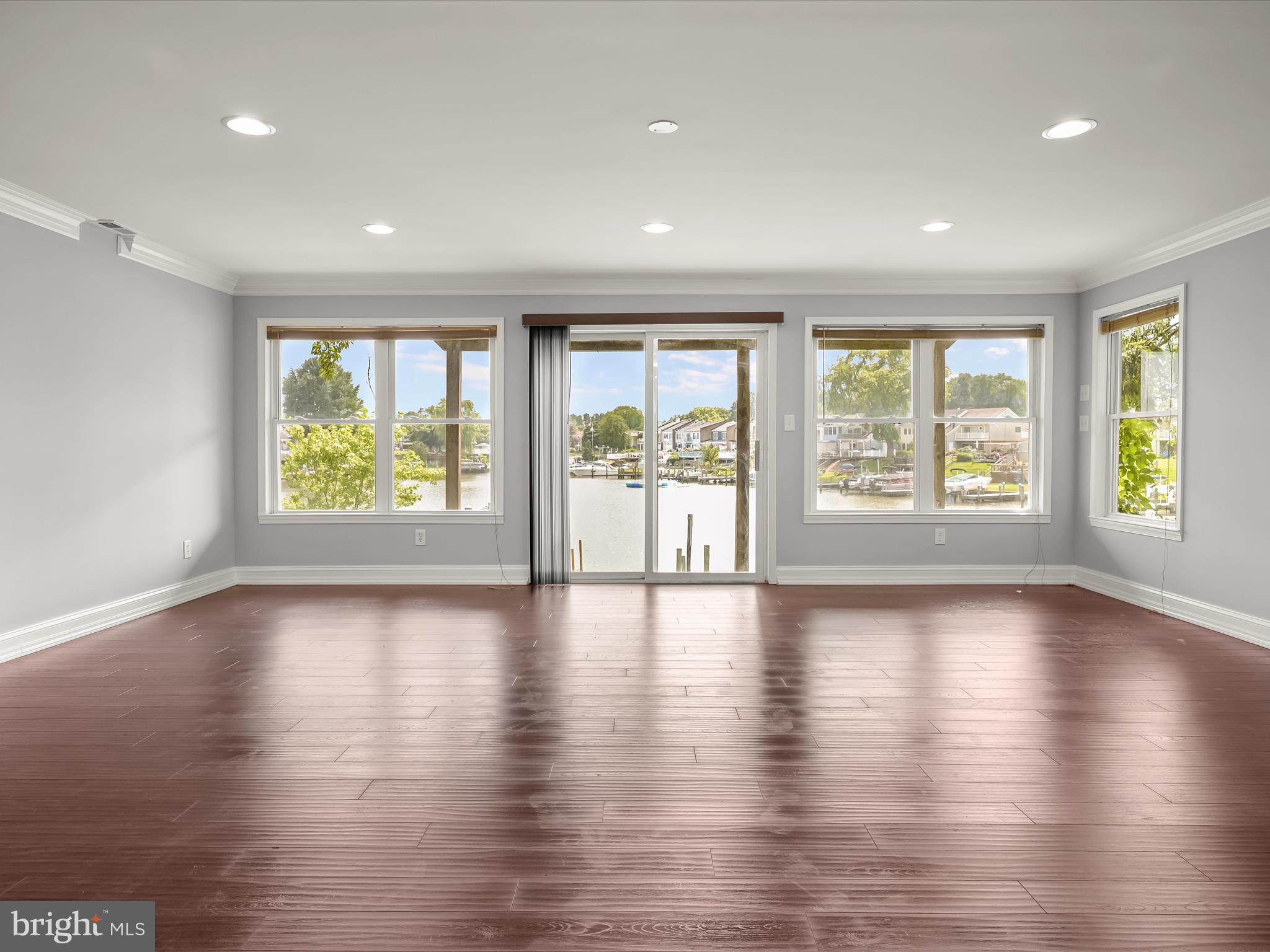 558 Anchor Drive Joppa, MD 21085 - Photo 9 of 63 Living Room