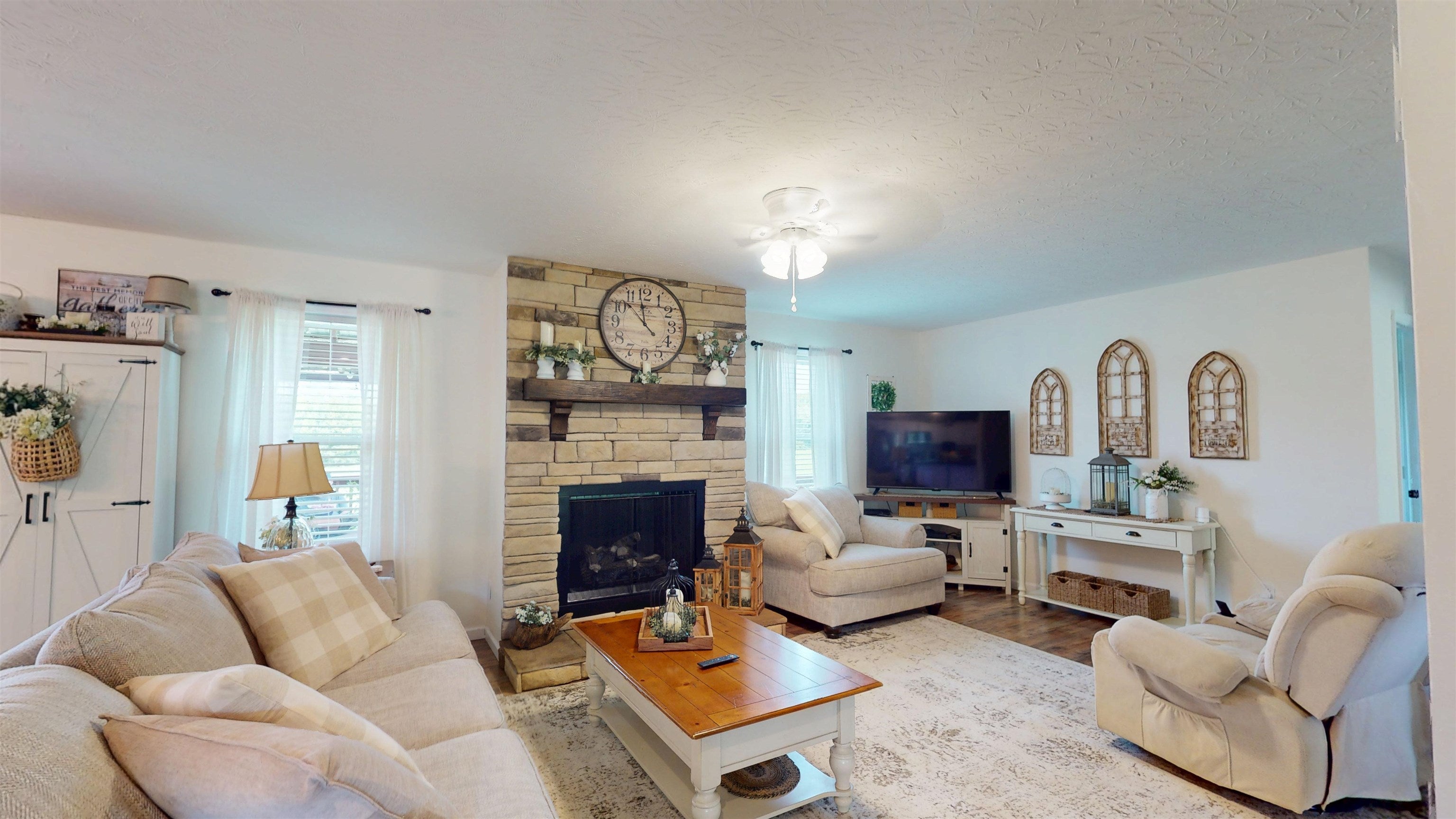 9529 Grandview Lake Road Ashland, KY 41102 - Photo 5 of 37 Gallery Image 5