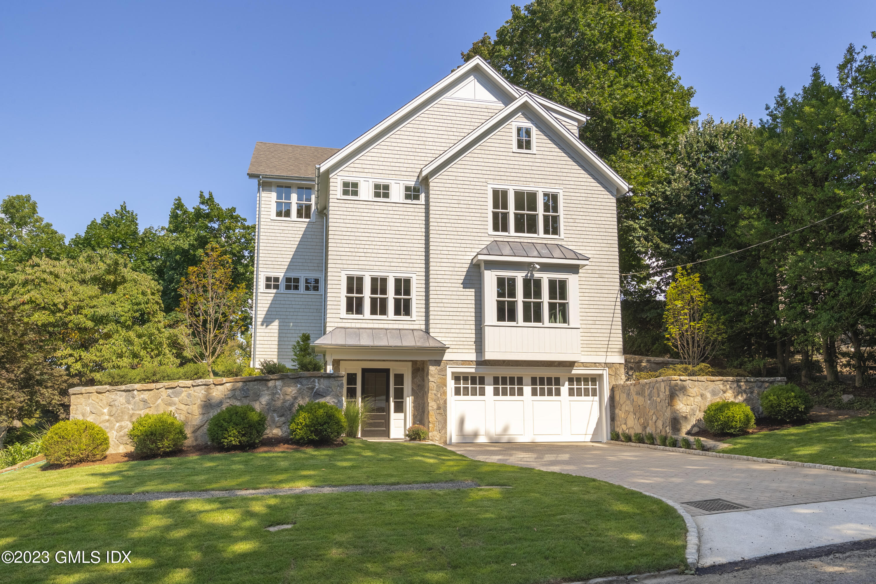 19 Home Place, Greenwich, CT 06830 Compass