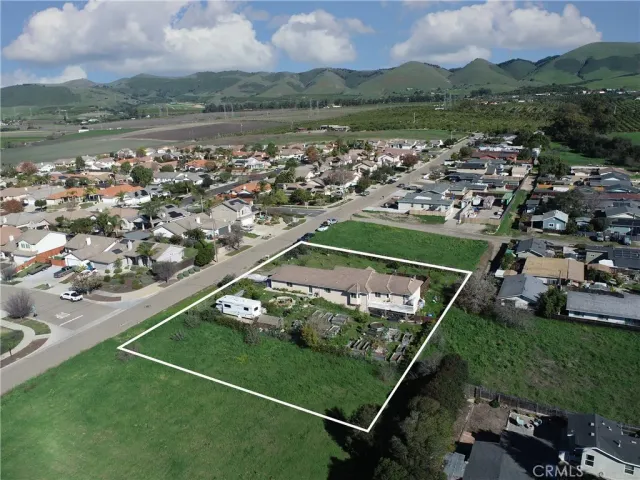 $1,265,000 | 182 East Chestnut Street, Nipomo, CA 93444
