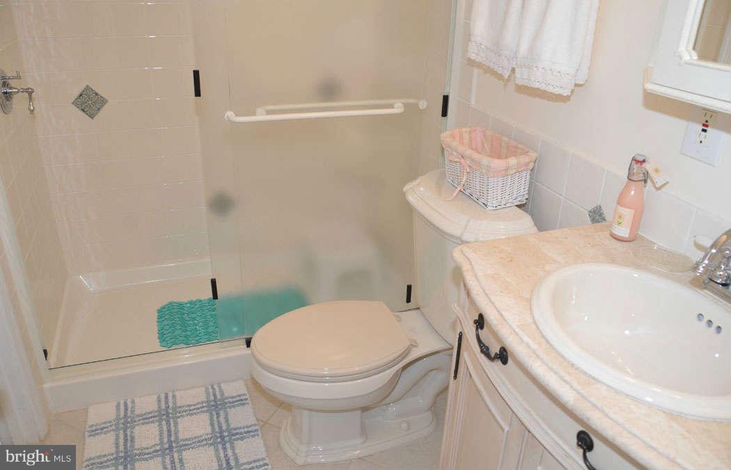 5507 Jordan Road Bethesda, MD 20816 - Photo 28 of 29 Bath