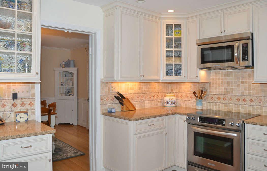 5507 Jordan Road Bethesda, MD 20816 - Photo 9 of 29 Kitchen