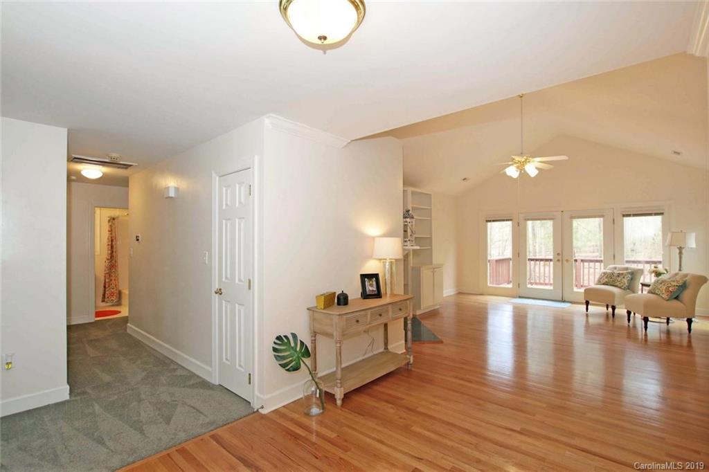 156 Ridgetop Road Mooresville, NC 28117 - Photo 3 of 31 Gallery Image 3