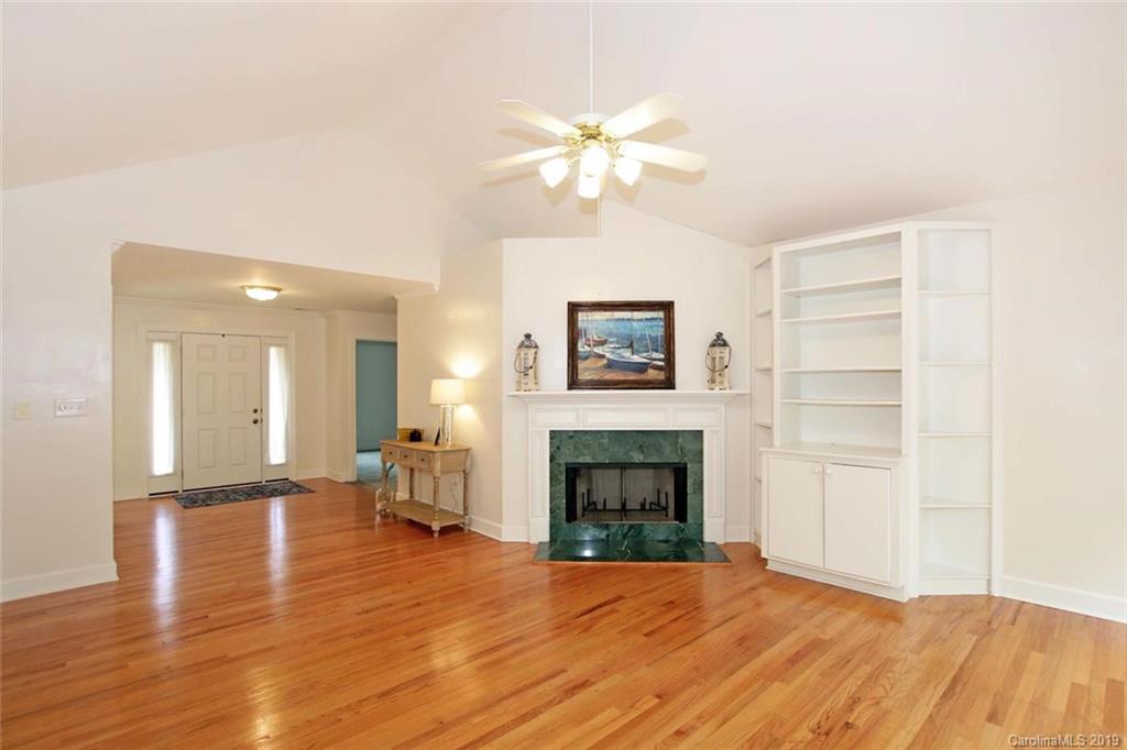 156 Ridgetop Road Mooresville, NC 28117 - Photo 5 of 31 Gallery Image 5