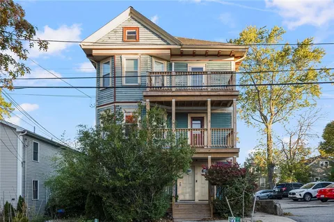 $299,000 | 98 Evergreen Street, Unit 2, Providence, RI 02906
