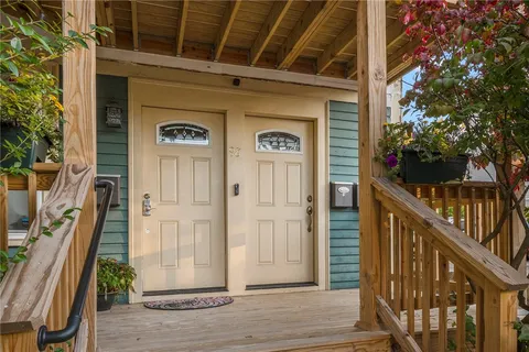 $299,000 | 98 Evergreen Street, Unit 2, Providence, RI 02906