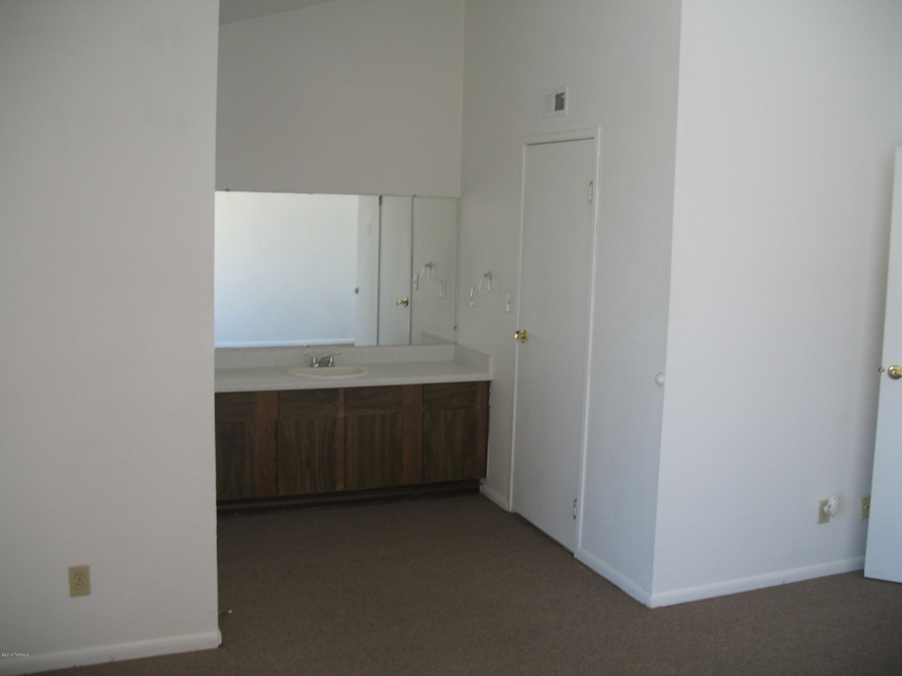 2759 West Anklam Road, Unit E Tucson, AZ 85745 - Photo 18 of 30