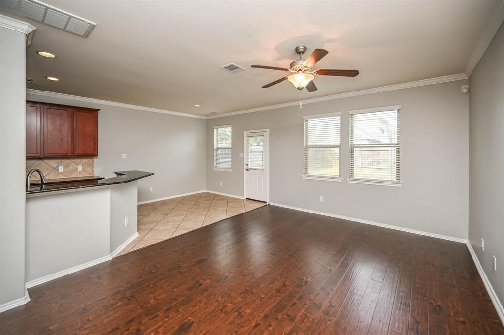 6431 Calgary Woods Lane Katy, TX 77494 - Photo 9 of 33