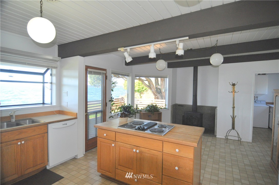 86 Weeks Point Way Lopez Island, WA 98261 - Photo 8 of 20 Gallery Image 8