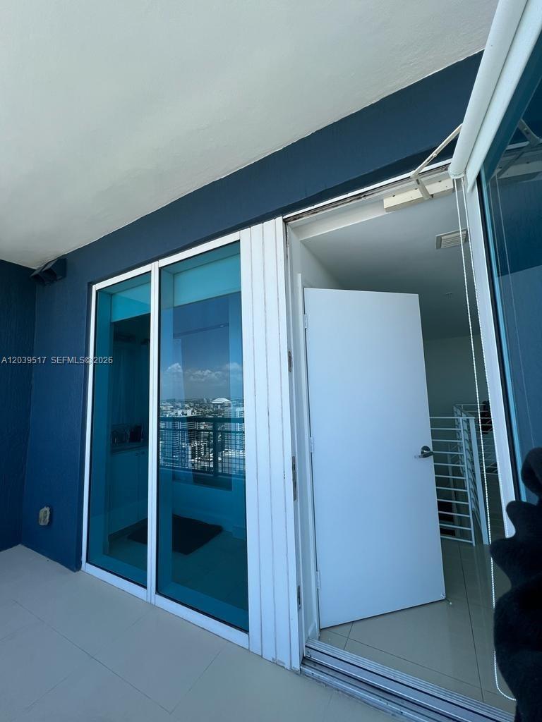 60 Southwest 13th Street, Unit 2819 Miami, FL 33130 - Photo 2 of 14