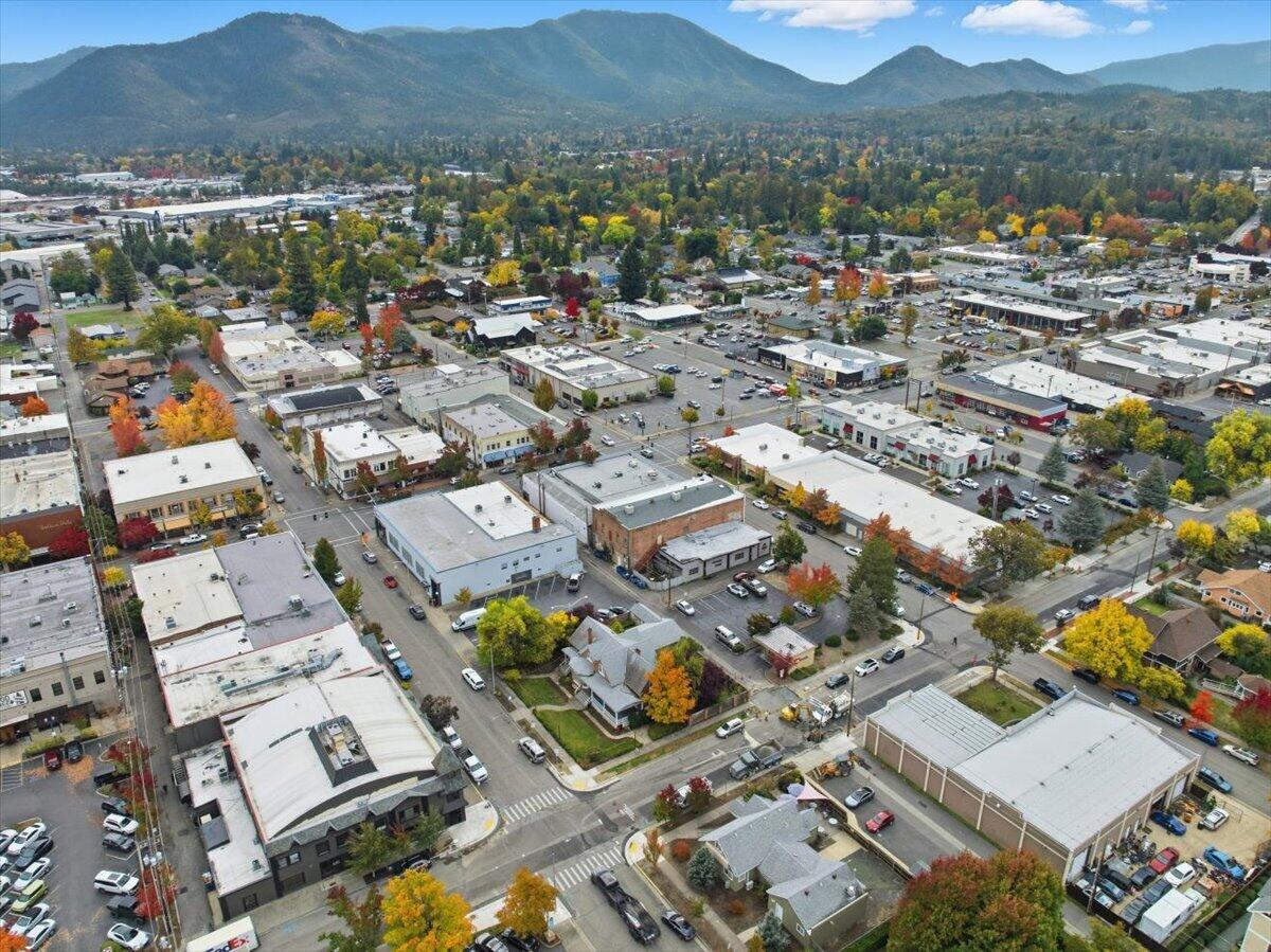 139 Southwest I Street Grants Pass, OR 97526 - Photo 43 of 47 an aerial view of a city
