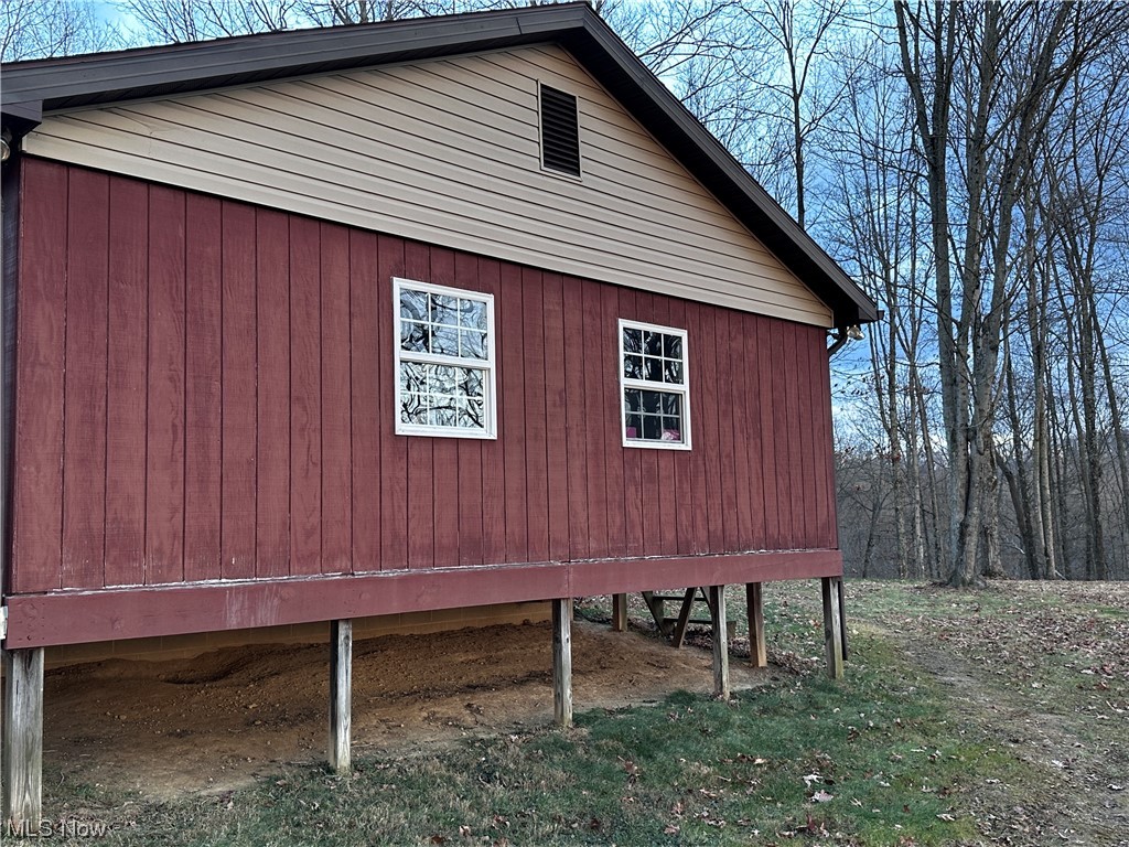 50748 Shenandoah Road Caldwell, OH 43724 - Photo 23 of 43 View of side of home