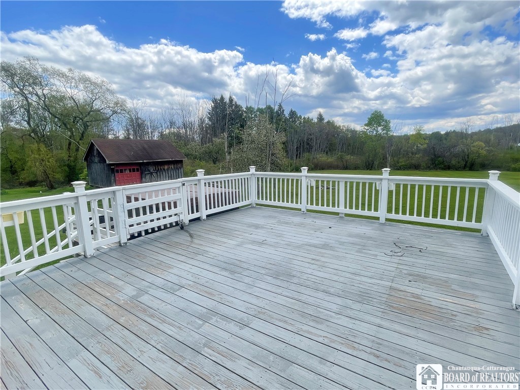 1468 Shadyside Road Busti, NY 14750 - Photo 5 of 25 Large deck with vinyl railings.