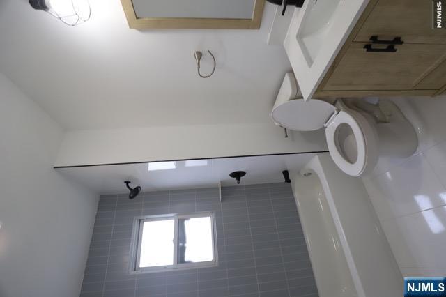9 Maple Street, Unit 2L Kearny, NJ 07032 - Photo 13 of 28