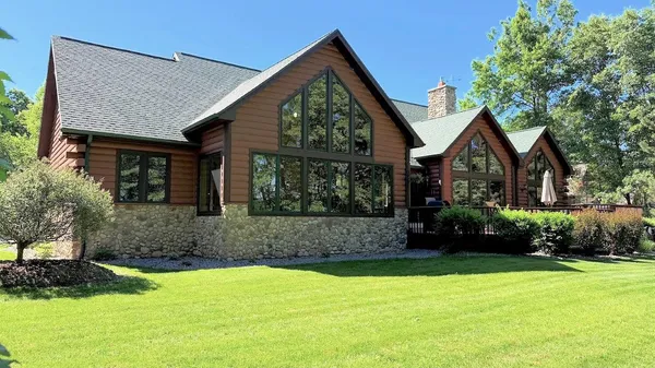 $1,199,900 | N7743 West Half Moon Bay Drive, New Lisbon, WI 53950