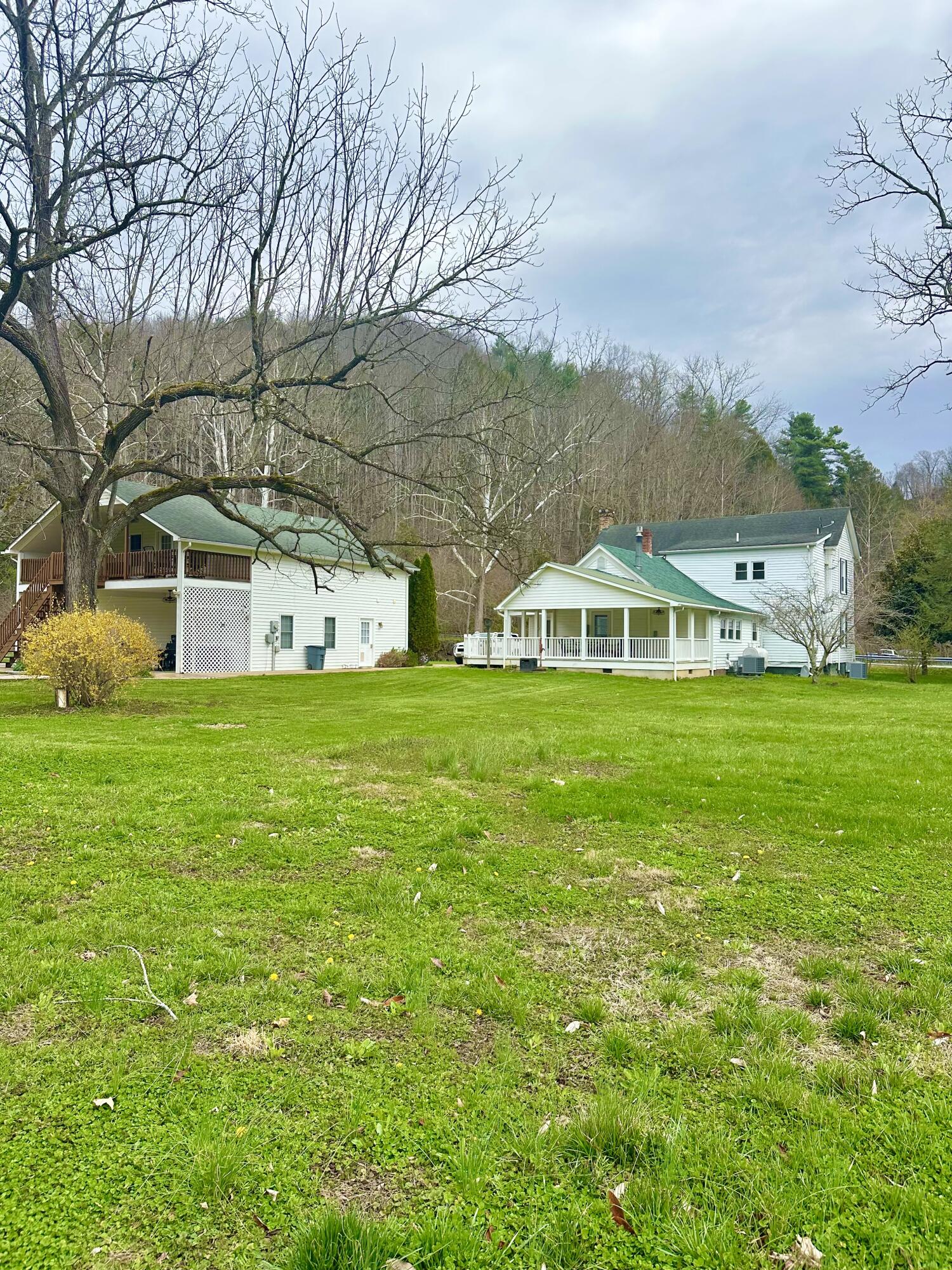 800 East Morris Hill Road Covington, VA 24426 - Photo 19 of 126 IMG_6958