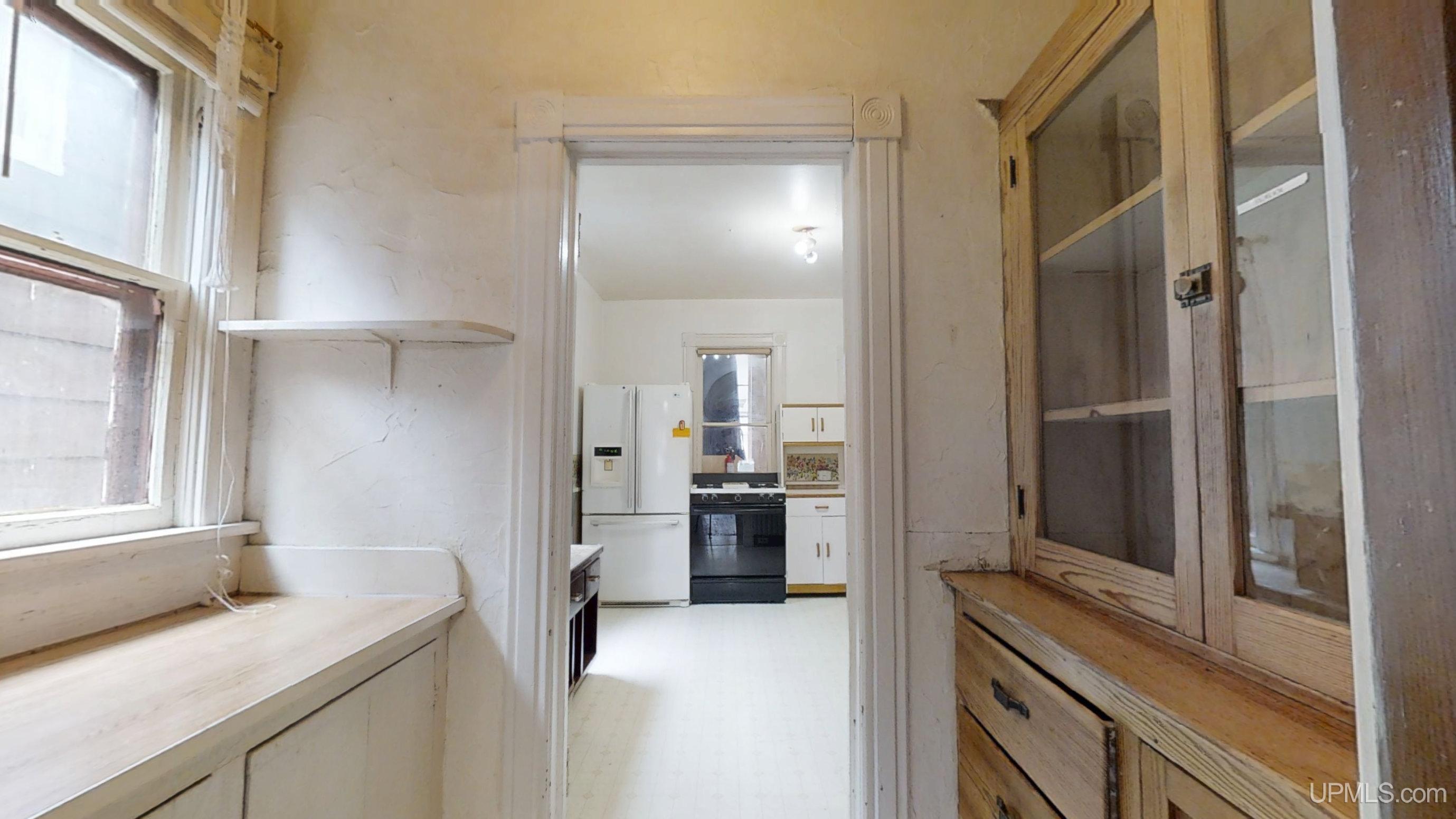 419 7th Street Calumet, MI 49913 - Photo 10 of 54