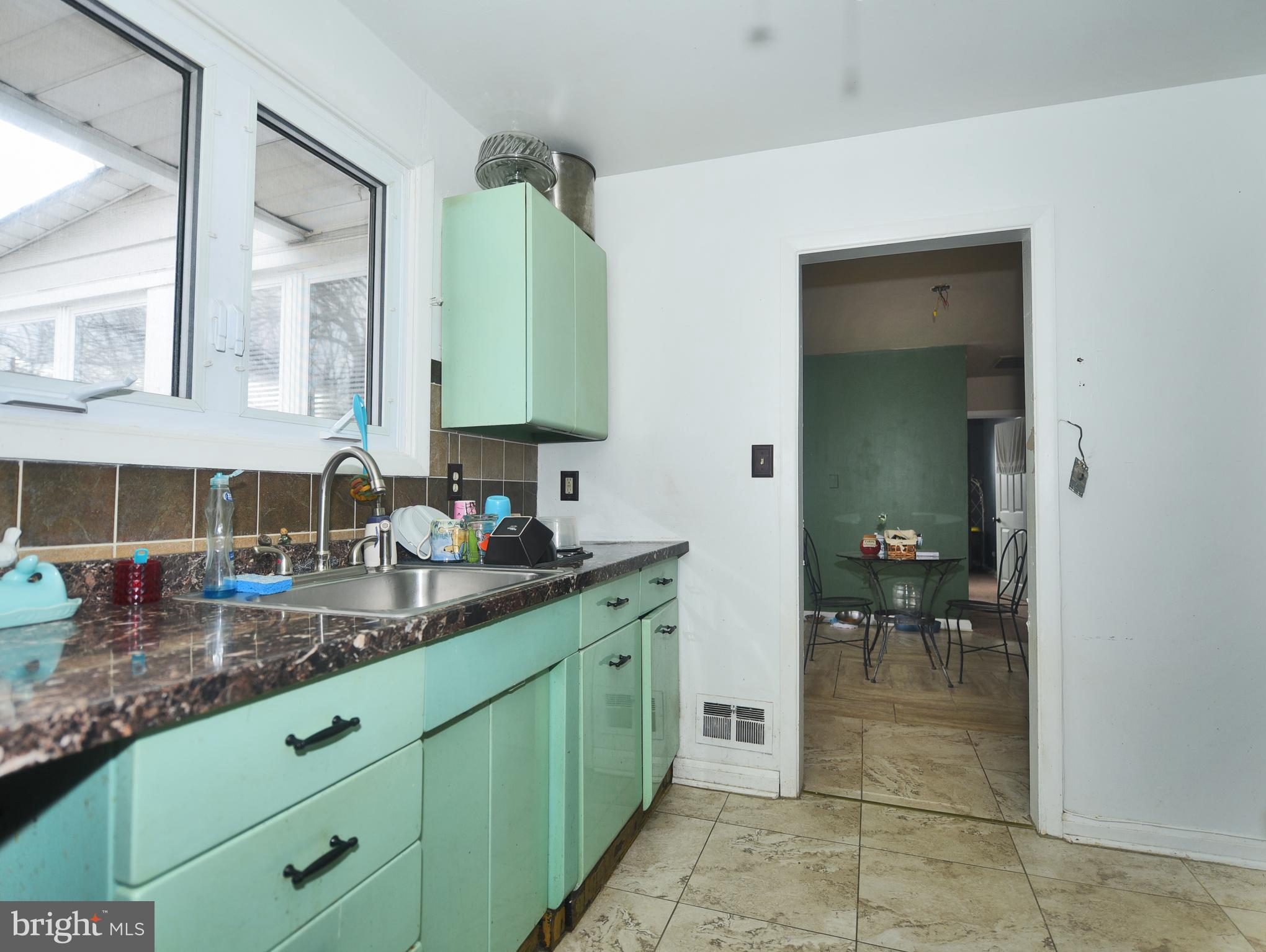 4701 Mawani Road Baltimore, MD 21206 - Photo 4 of 11 Gallery Image 4