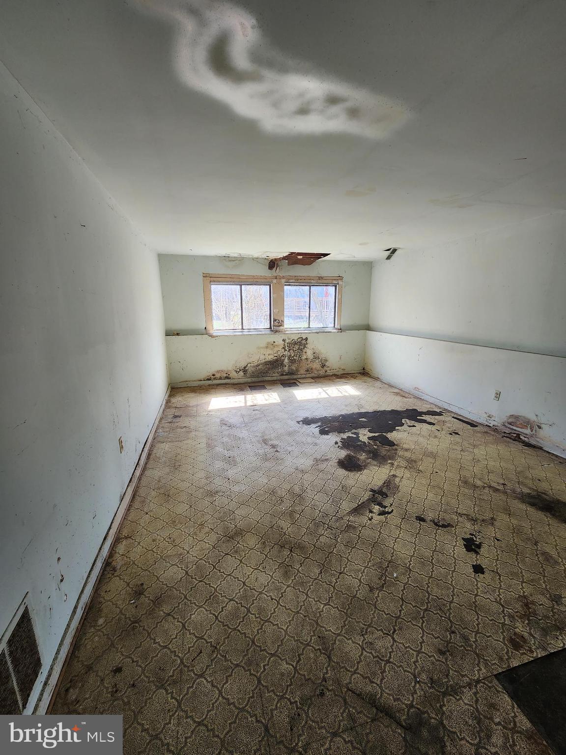 9063 Flamepool Way Columbia, MD 21045 - Photo 23 of 31 Lower Level Family Rm