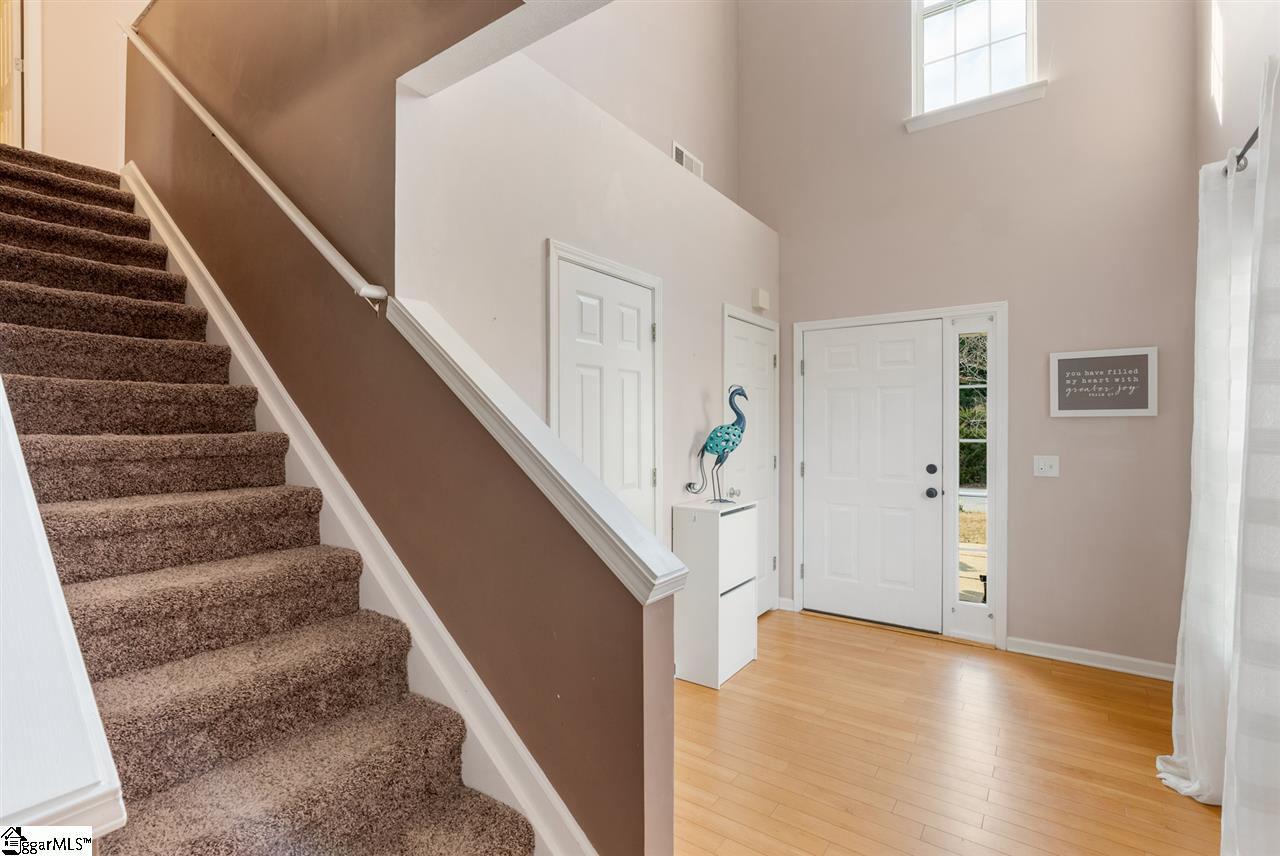 103 Innisbrook Lane Simpsonville, SC 29681 - Photo 2 of 19 Gallery Image 2